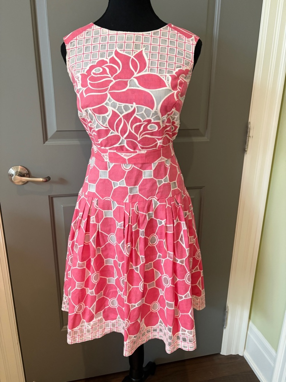 Robbie Bee Pink and White Floral Geometric Fit-and-Flare Midi Dress